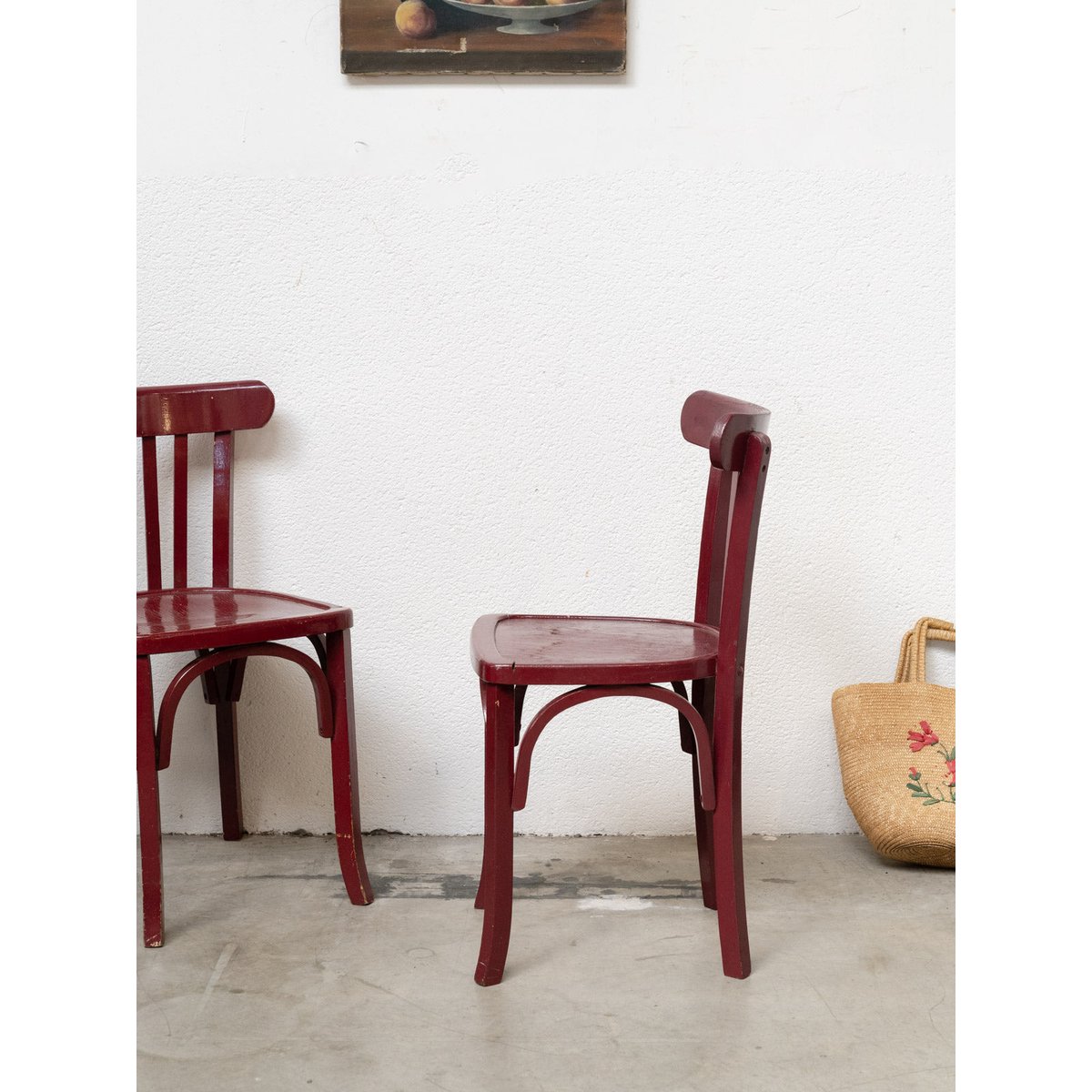 Paire de chaises bordeaux esprit Thonet Claude N°1722 - Bon état bordeaux, DEBONGOUT