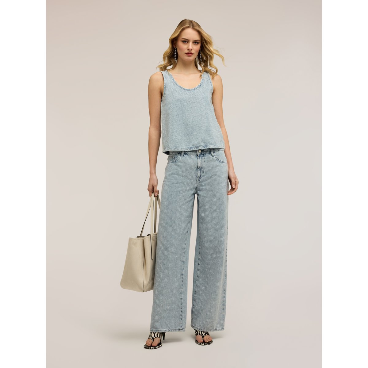Top avec cristaux light - blue, MOTIVI