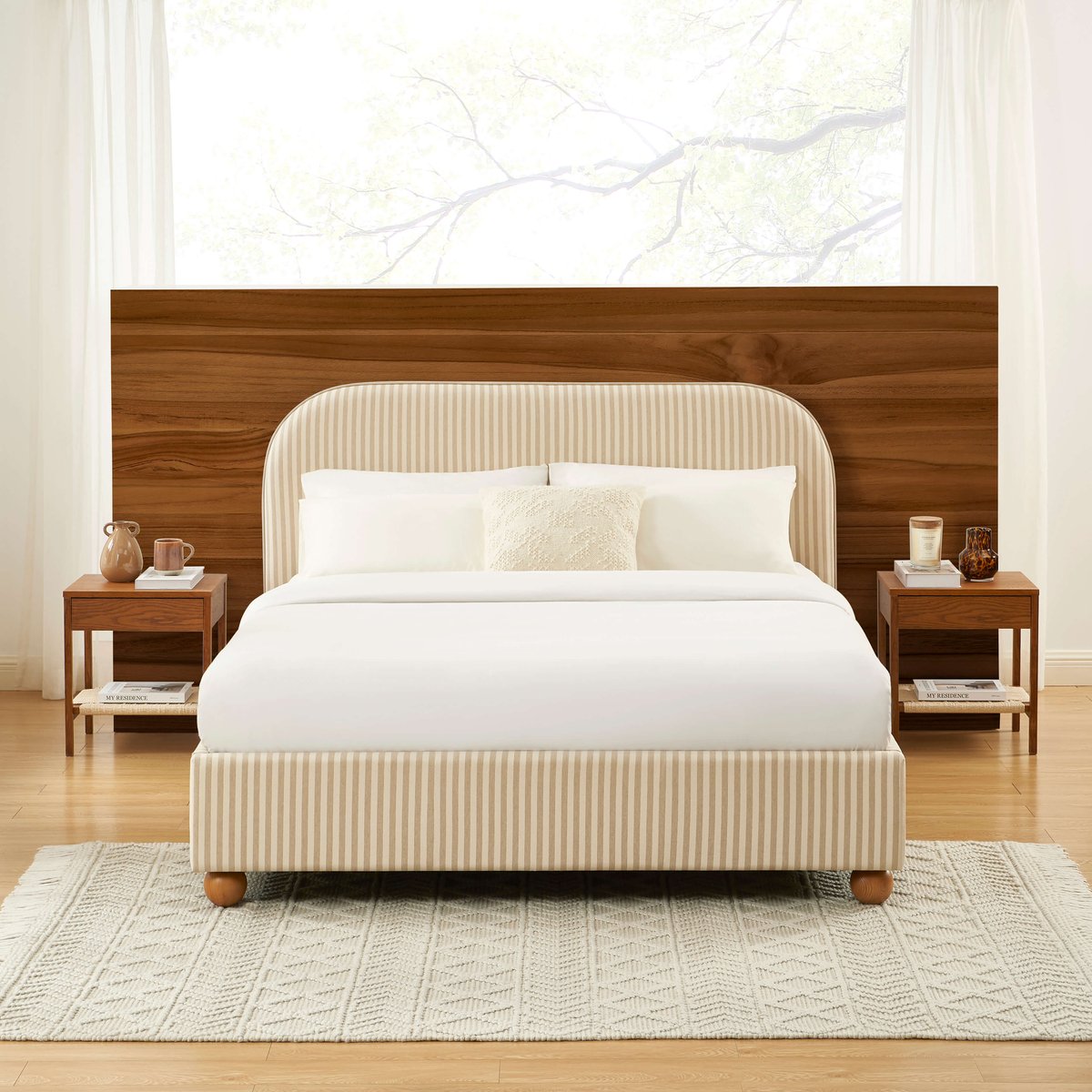 Lit coffre avec sommier relevable PILKA beige et écru, SORELH