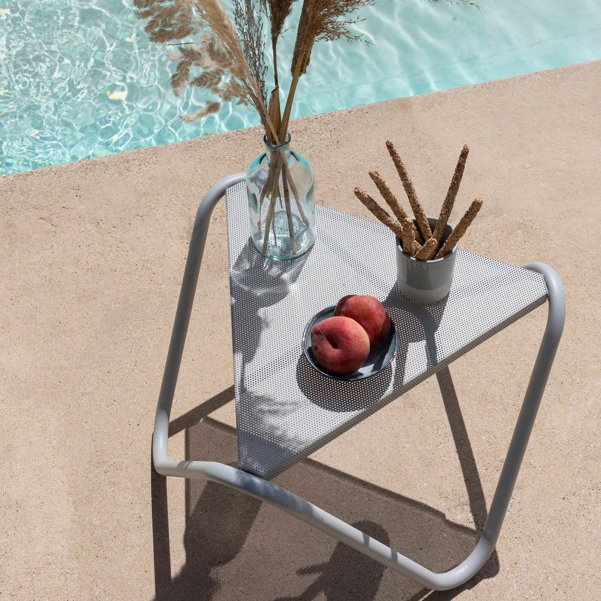 Table basse plateau micro-perforé - VOGUE beige seigle, LAFUMA MOBILIER