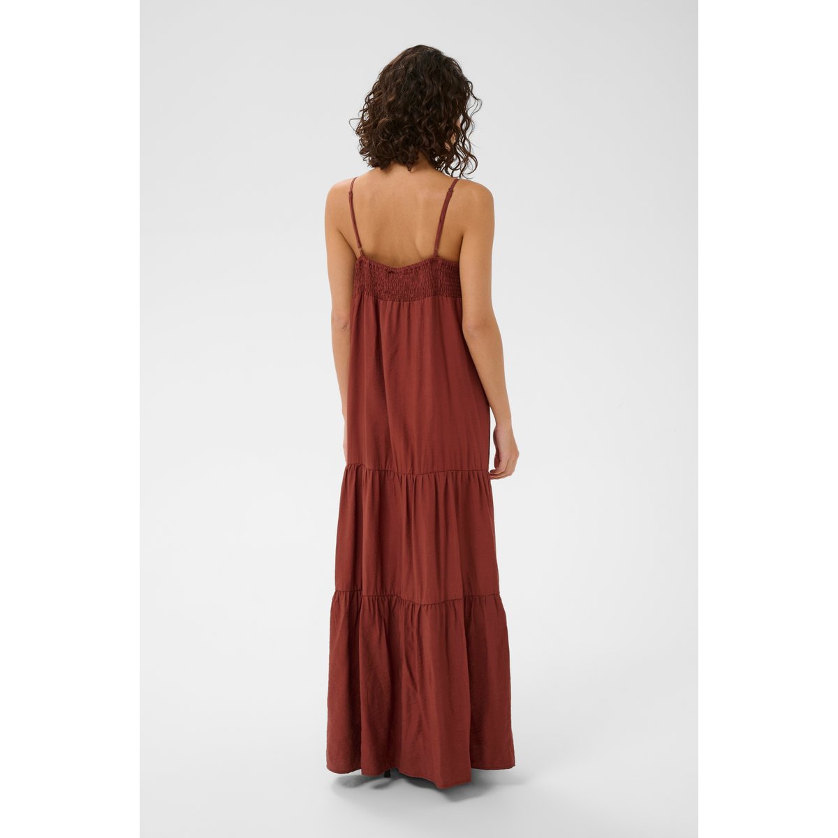 Robe marron henna, KAFFE
