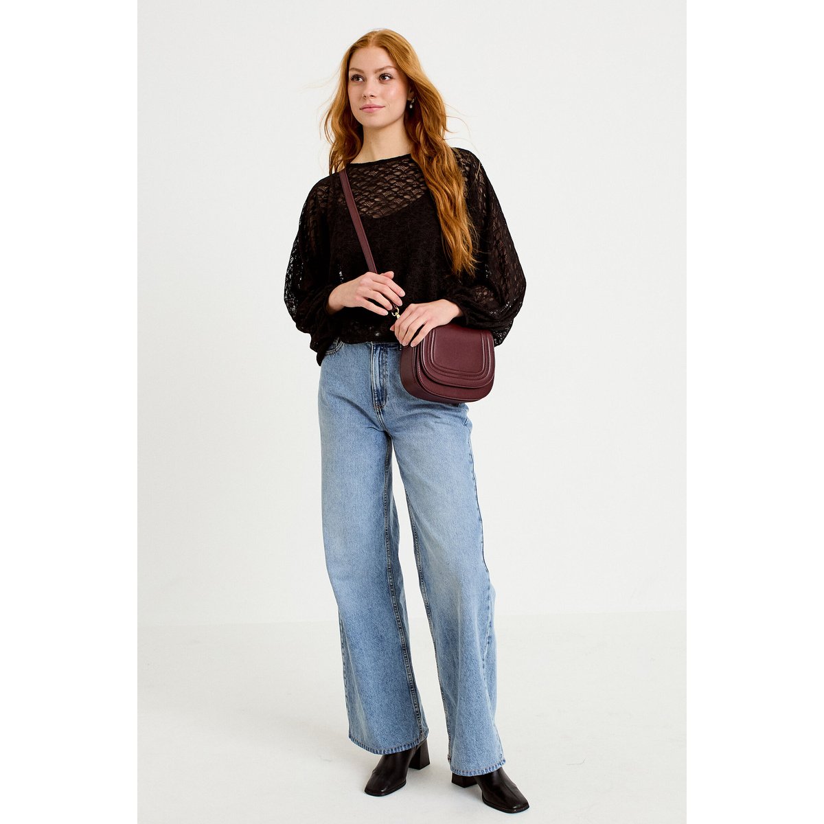 Blouse dentelle col rond manches longues noir, CACHE CACHE