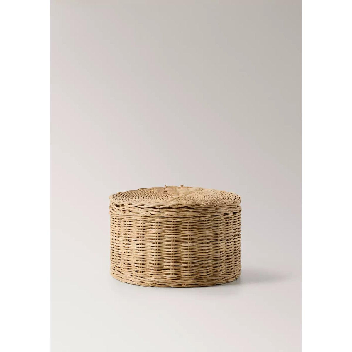 Panier en rotin avec intérieur en coton seersucker marron, MANGO HOME