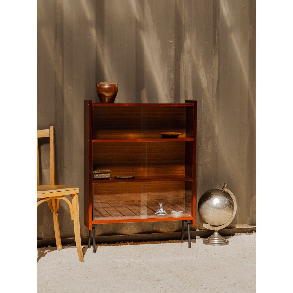 Vitrine en bois Victoria N°1317 - Bon état bois foncé, DEBONGOUT