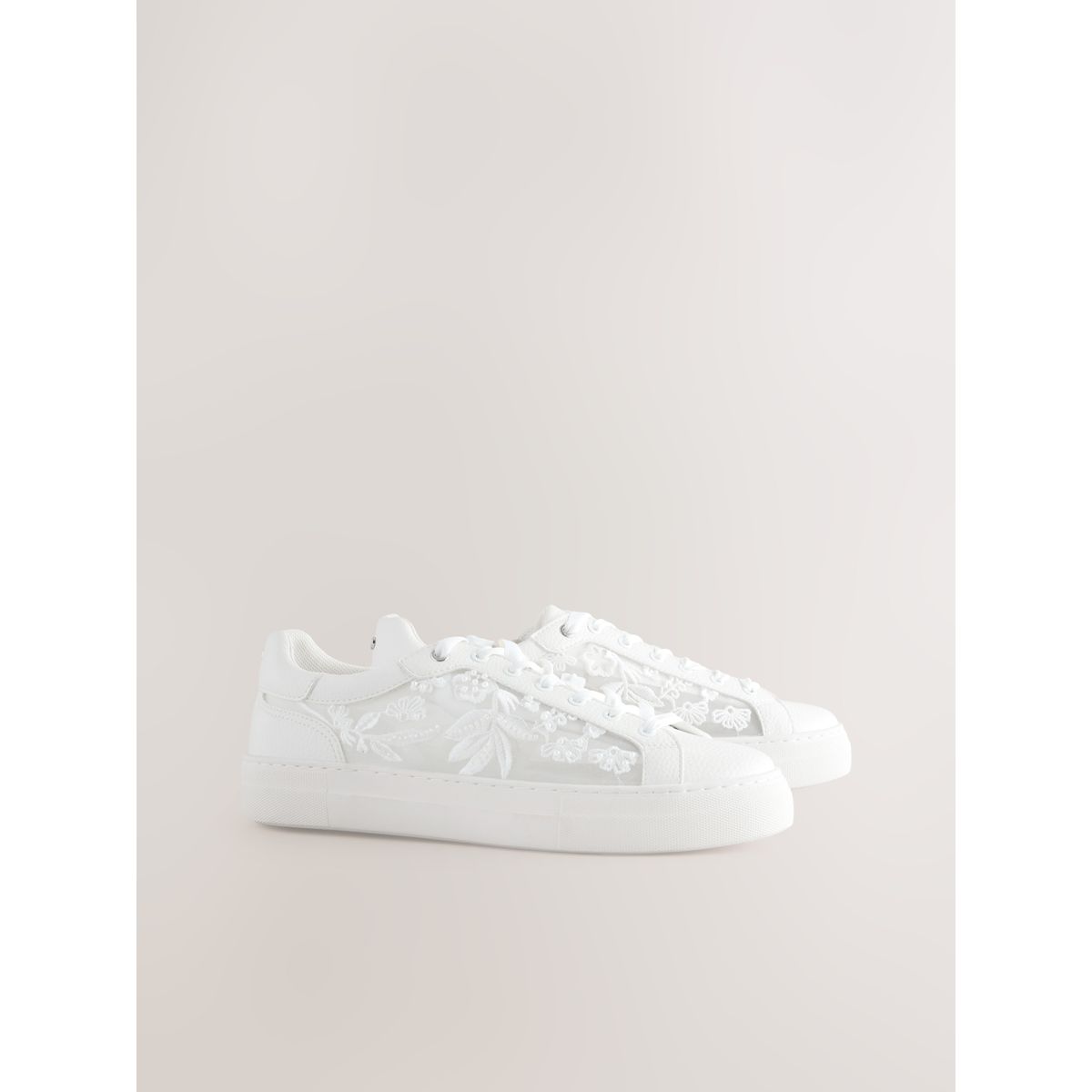 Baskets en mesh brodées forever comfort® blanc, NEXT