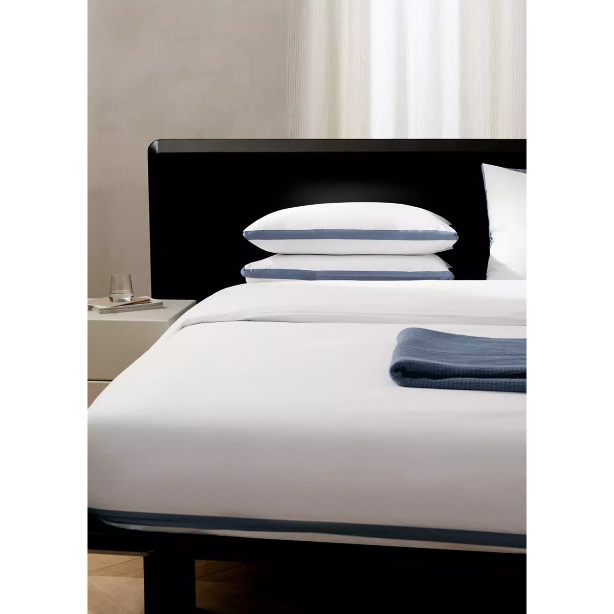 Housse de couette percale de coton 200 fils bords satin Lit 180/200 cm bleu, MANGO HOME