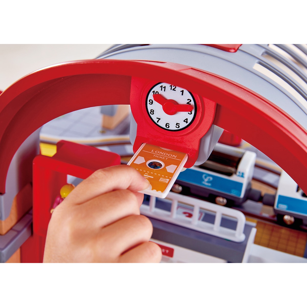 Grande gare urbaine E3725 multicolore, HAPE