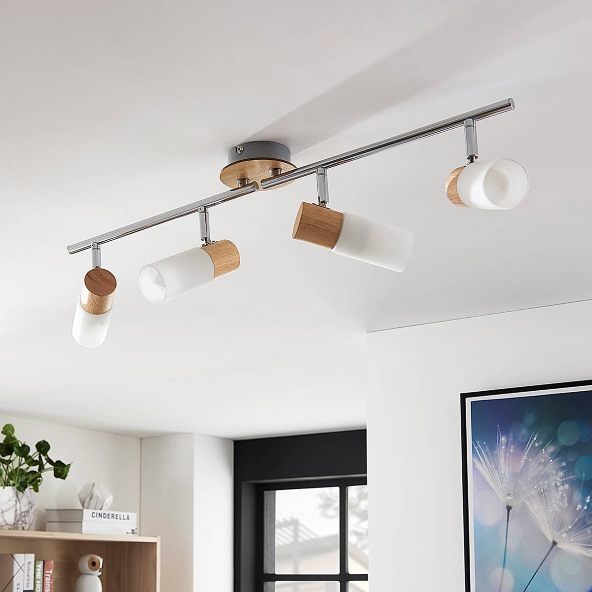 Spot en bois traditionnel, Christoph blanc, bois clair, LINDBY