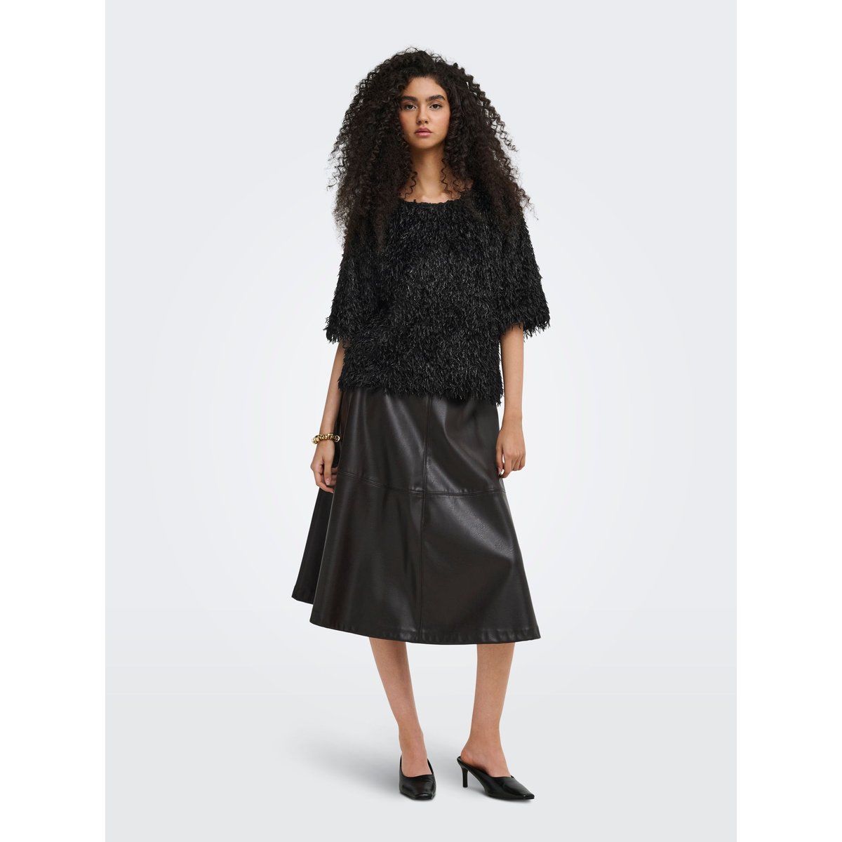 Top black 1, JDY