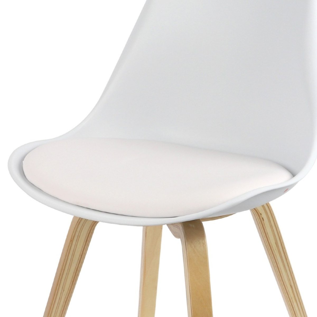 Chaise scandinave blanche avec coussin blanc, DECORATIE