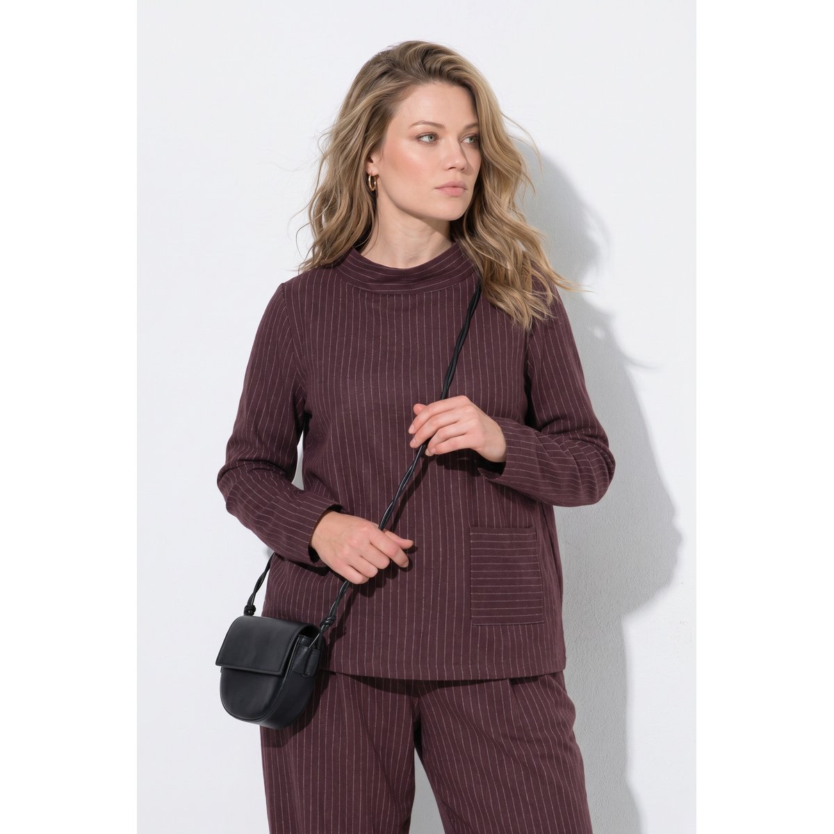 Sweat-shirt à fines rayures bordeaux, ULLA POPKEN
