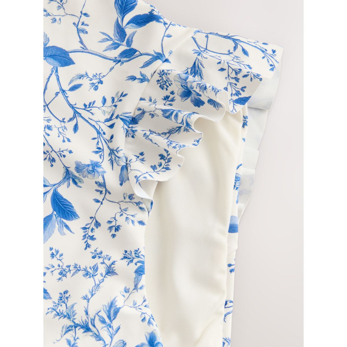 Bas bikini taille haute volants crème/bleu à petits motifs floraux, NEXT