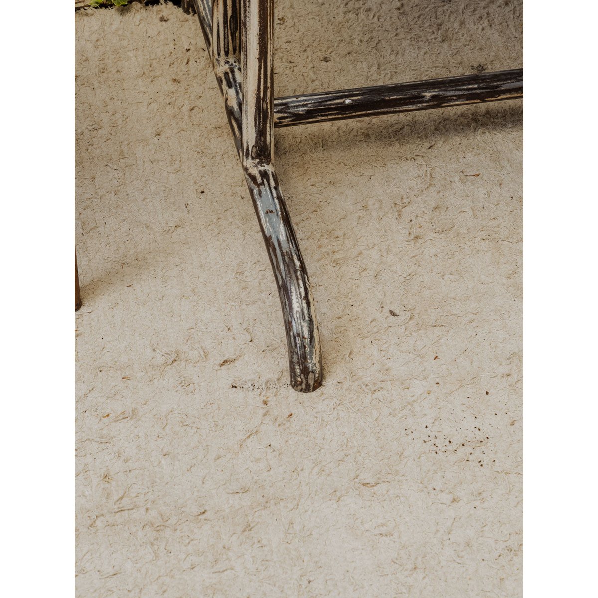 Table à manger en métal Karla N°1193 - Bon état gris, DEBONGOUT