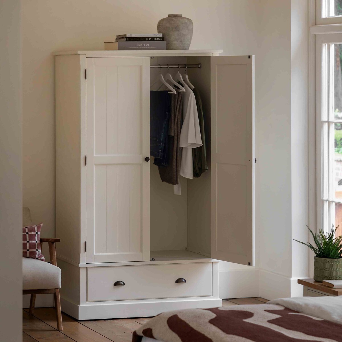 Ende 2-Door Wardrobe off-white, ÉDITÉ