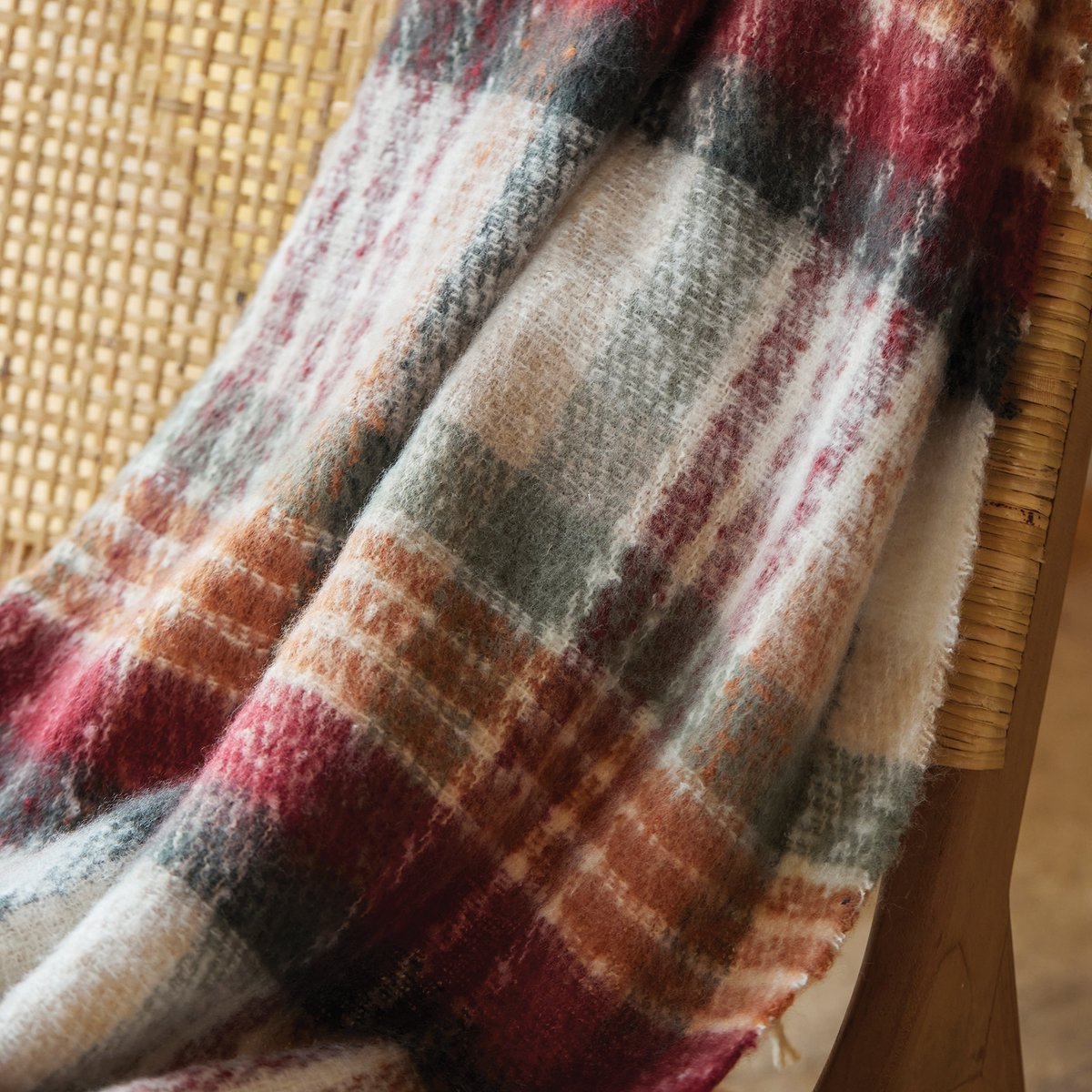 Plaid tartan Ecossais  - Effet mohair - QABANE bordeaux, HOME MAISON