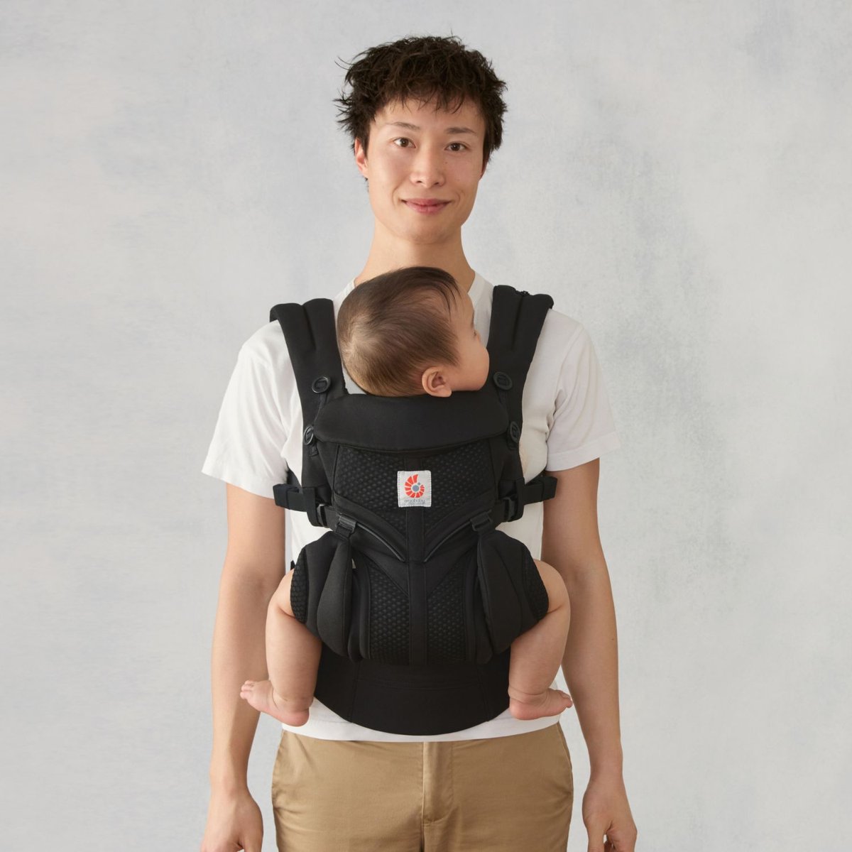 Porte bébé Omni Classic noir, ERGOBABY