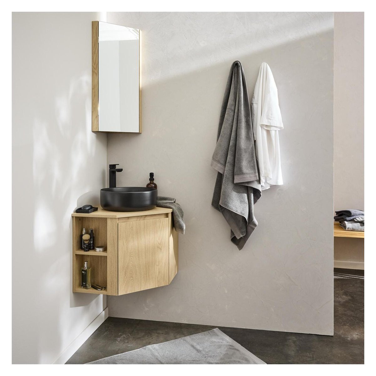 Ensemble meuble sous vasque d'angle + vasque noire + robinet SORRENTO décor chêne, MOB IN