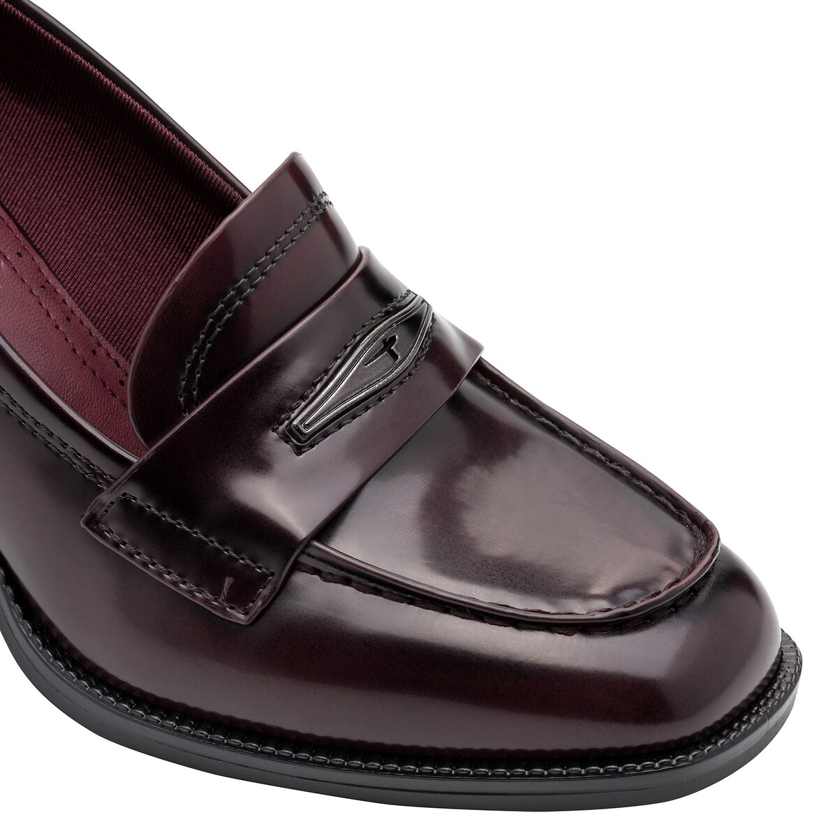 Mocassins à talons merlot, TAMARIS