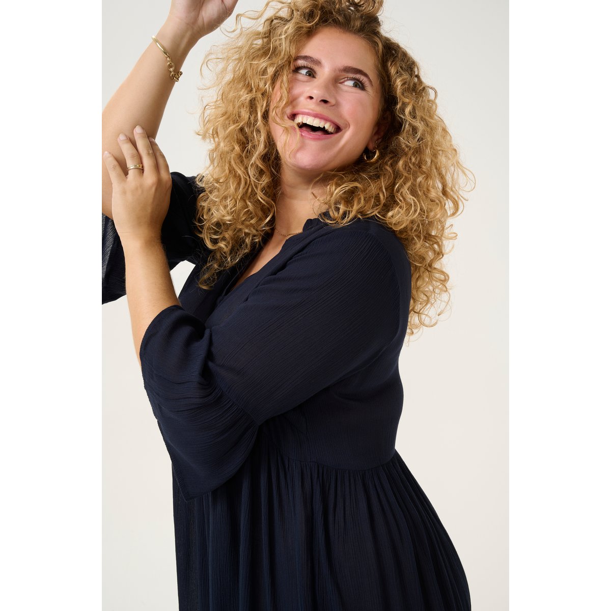Robe bleu marine, KAFFE CURVE