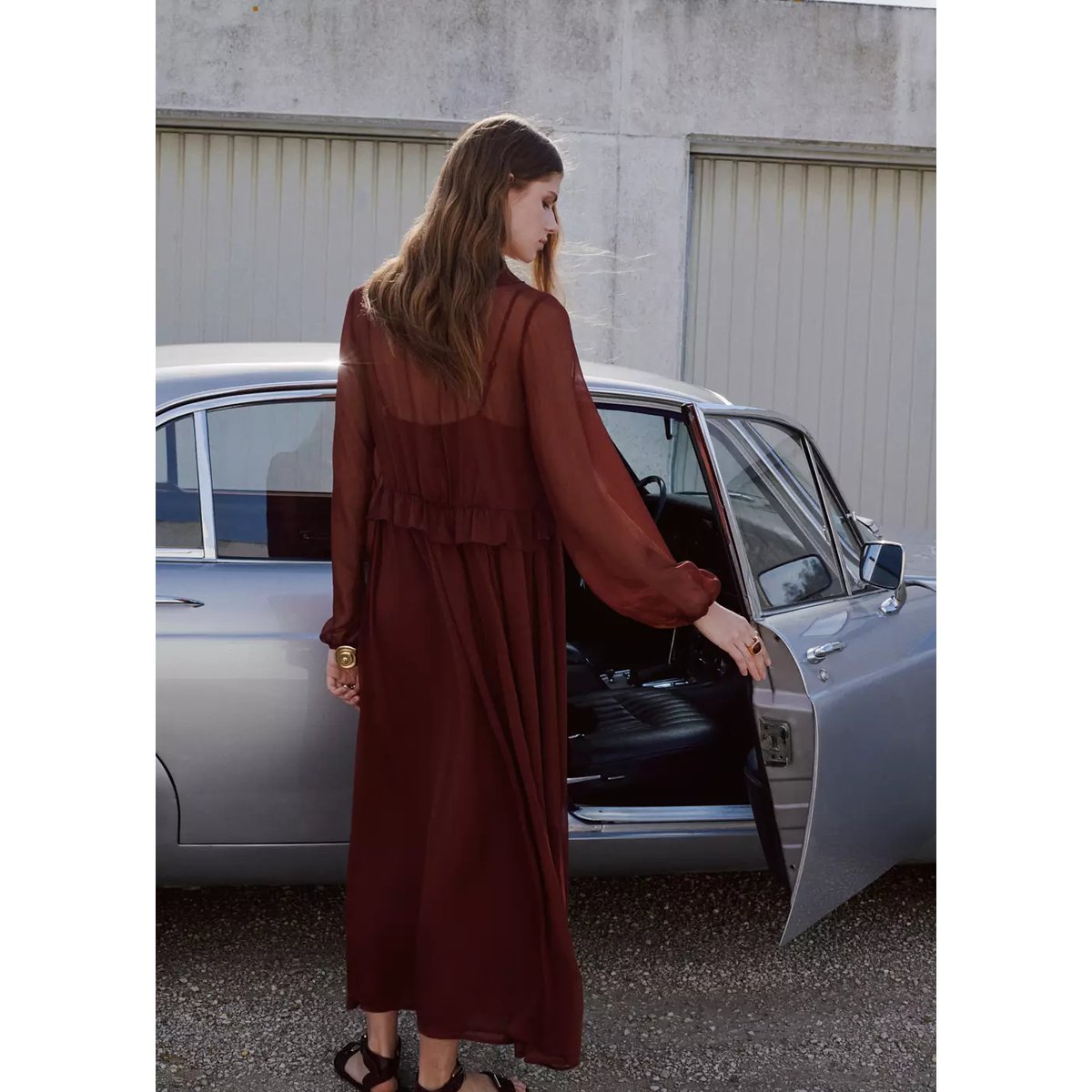 Robe manches bouffantes marron, MANGO