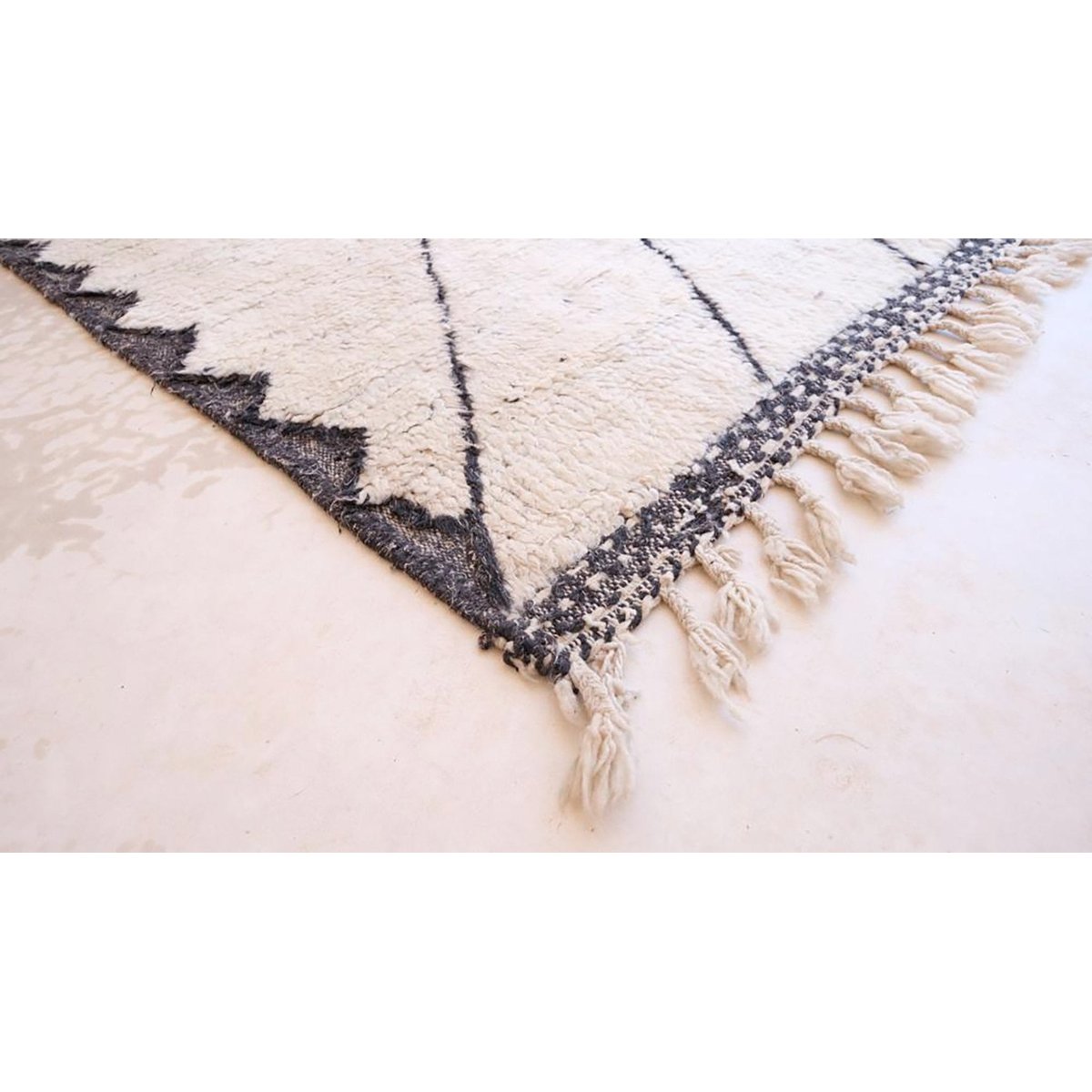 Tapis berbère marocain pure laine 168 x 261 cm beige sable, AFK LIVING
