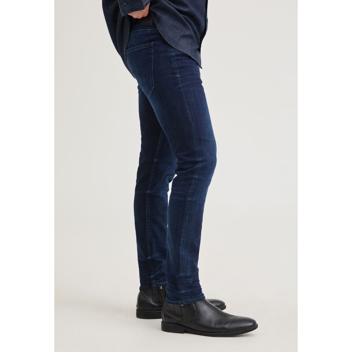 Jean Finnley Tapered bleu foncé, GUESS
