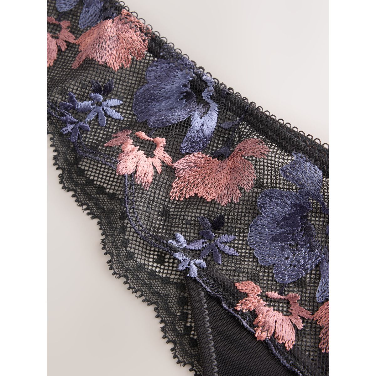 Culotte premium brodée conçue en suisse bleu marine, NEXT