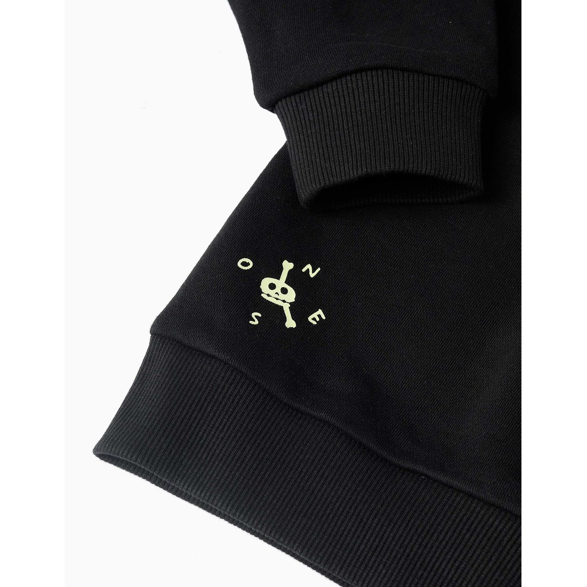 Sweat à capuche avec imprimé qui brille dans le noir noir, ZIPPY