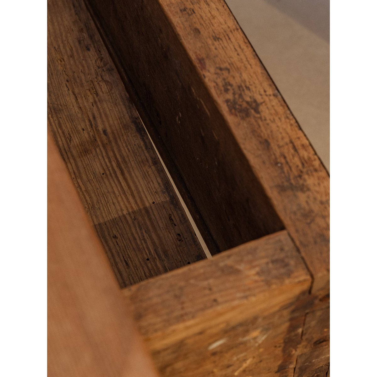 Table basse en bois Léonie N°882 - Bon état bois foncé, DEBONGOUT