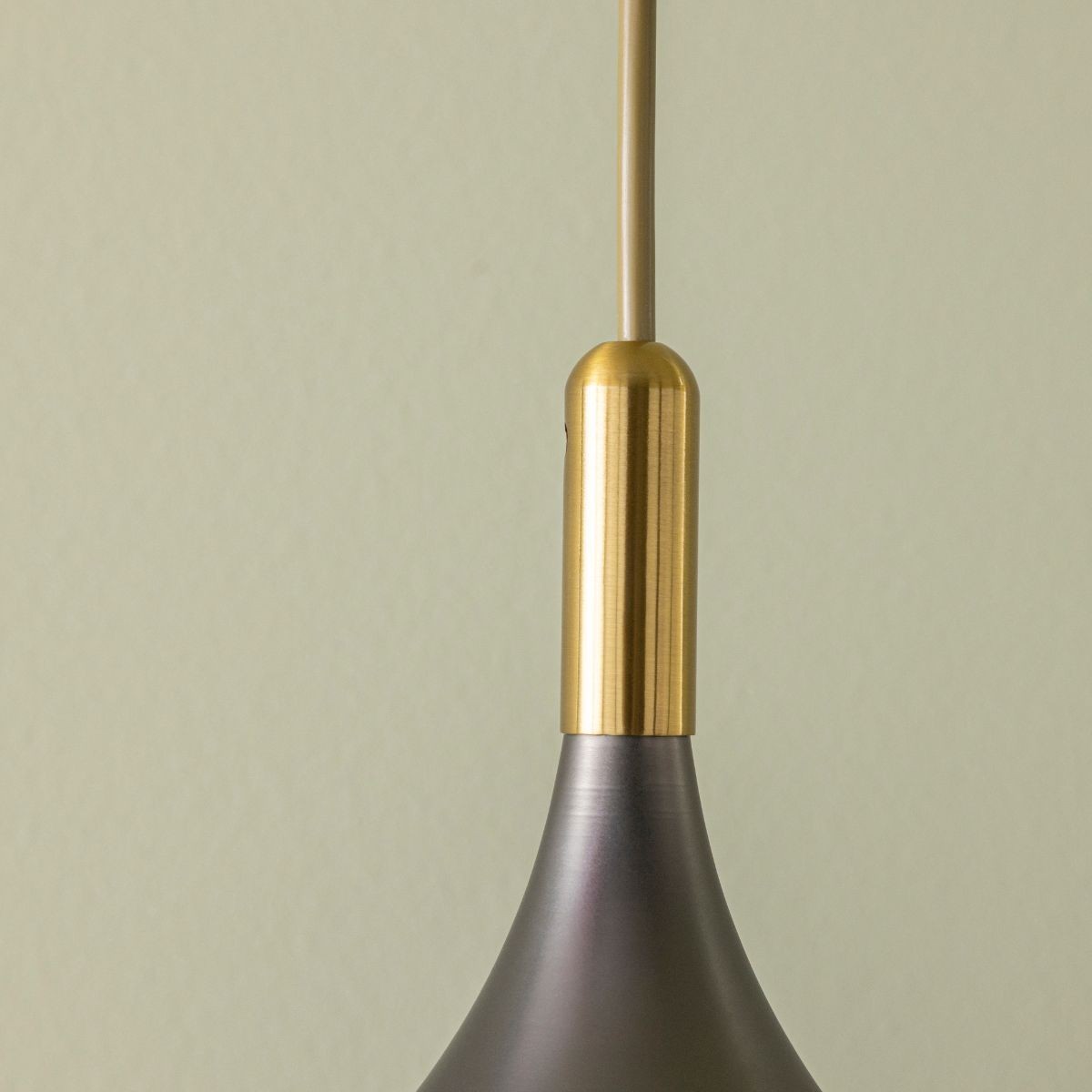 Lustre en métal noir et finition laiton doré H40-200 cm - ORION noir, SIGNATURE