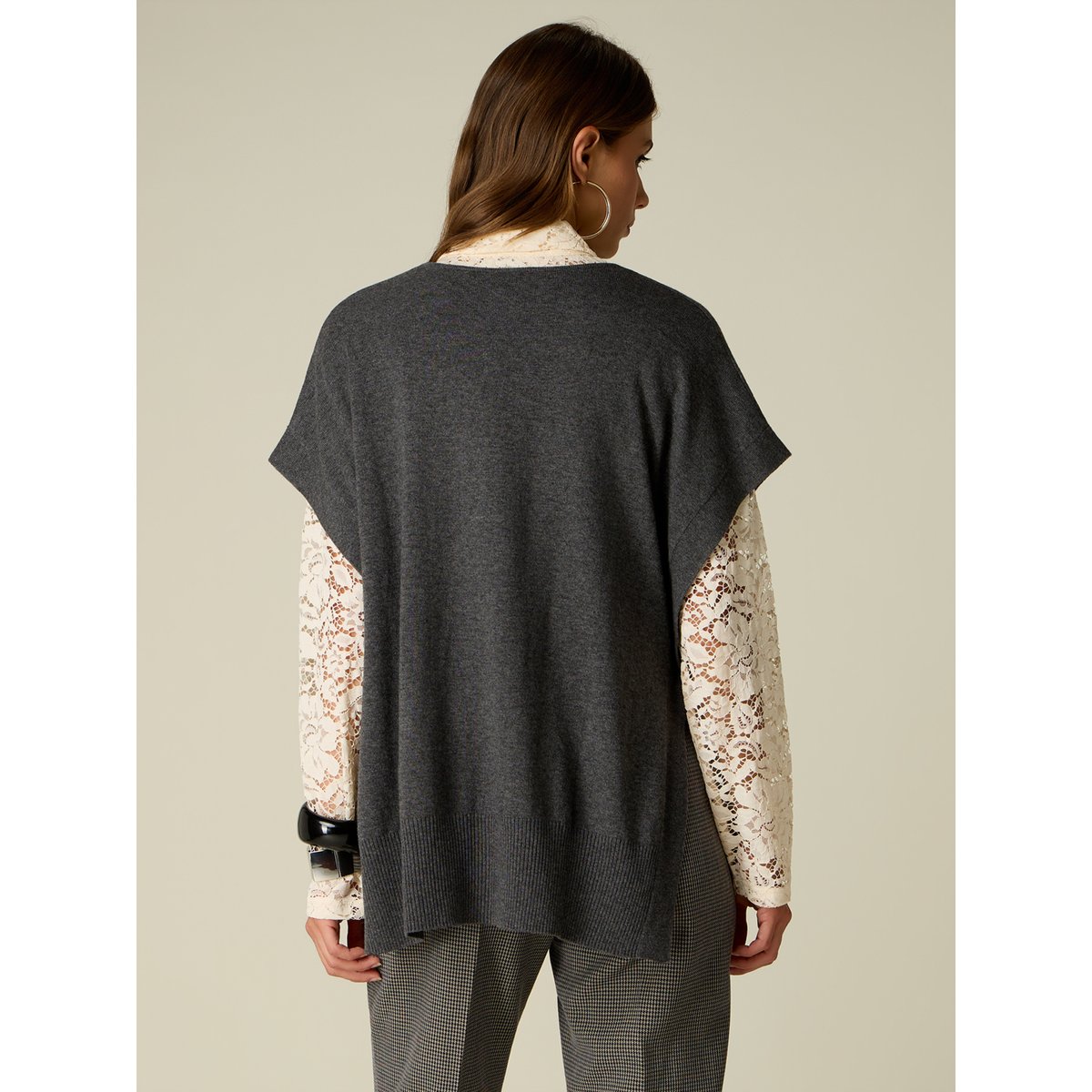 Pull poncho gris, OLTRE