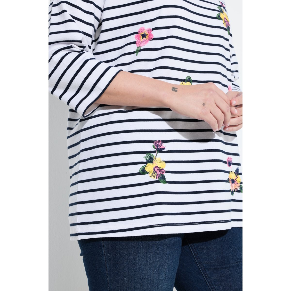 T-shirt oversize à rayures, broderies blanc neige, ULLA POPKEN