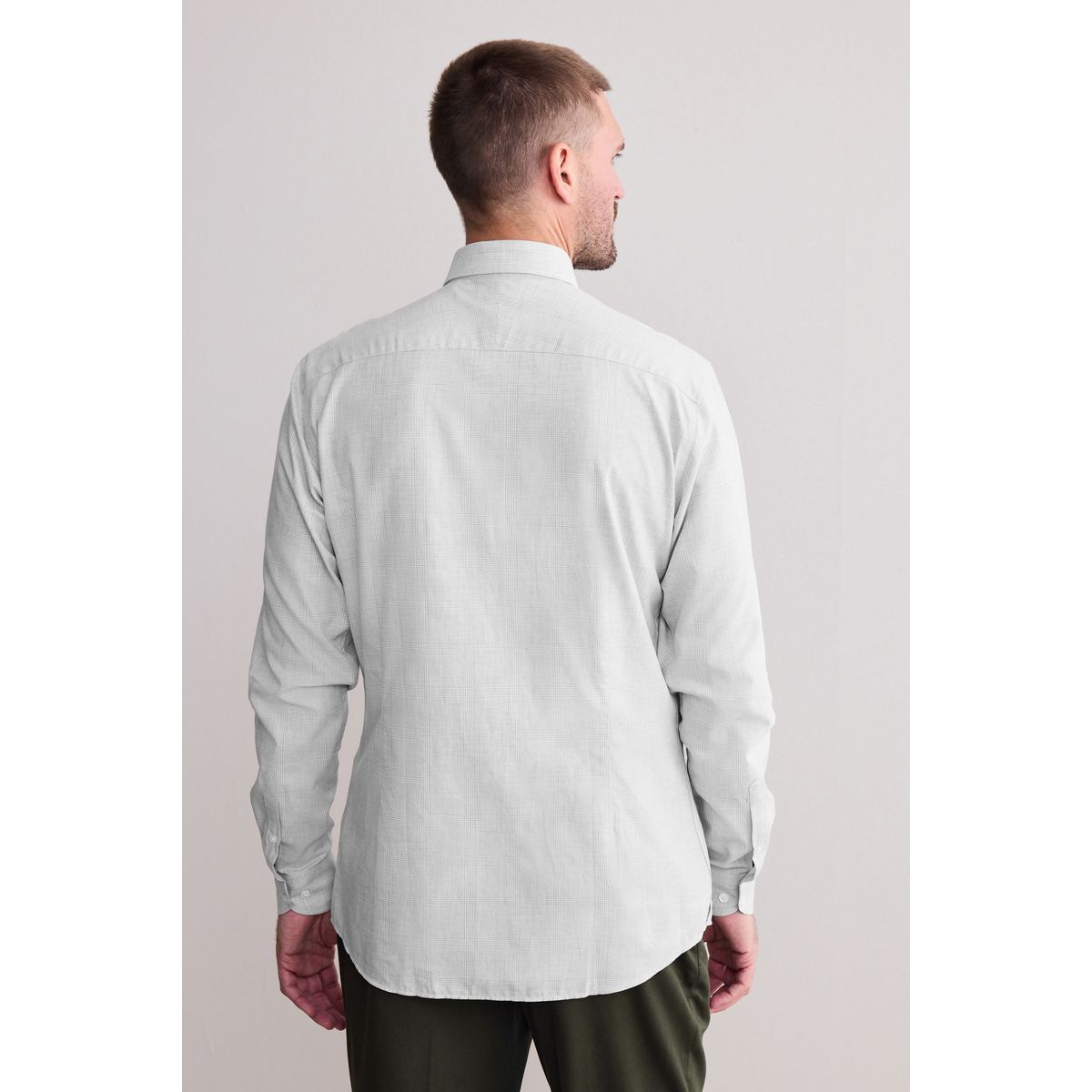 Chemise texturée haut de gamme Signature carreaux gris clair, NEXT