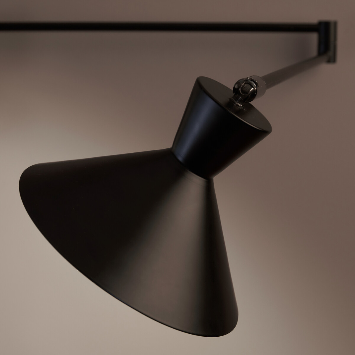Voltige Contemporary Articulated Metal Wall Light black, AM.PM
