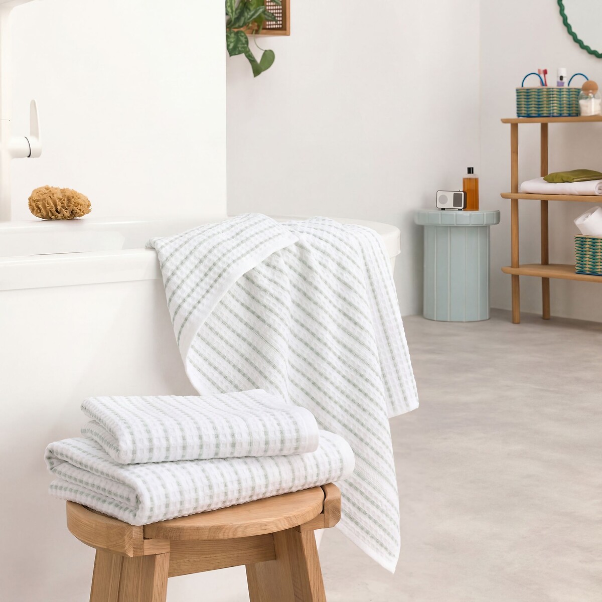 Serviette en coton nid d'abeille, TIFLI RAYÉ blanc/vert de gris, LA REDOUTE INTERIEURS