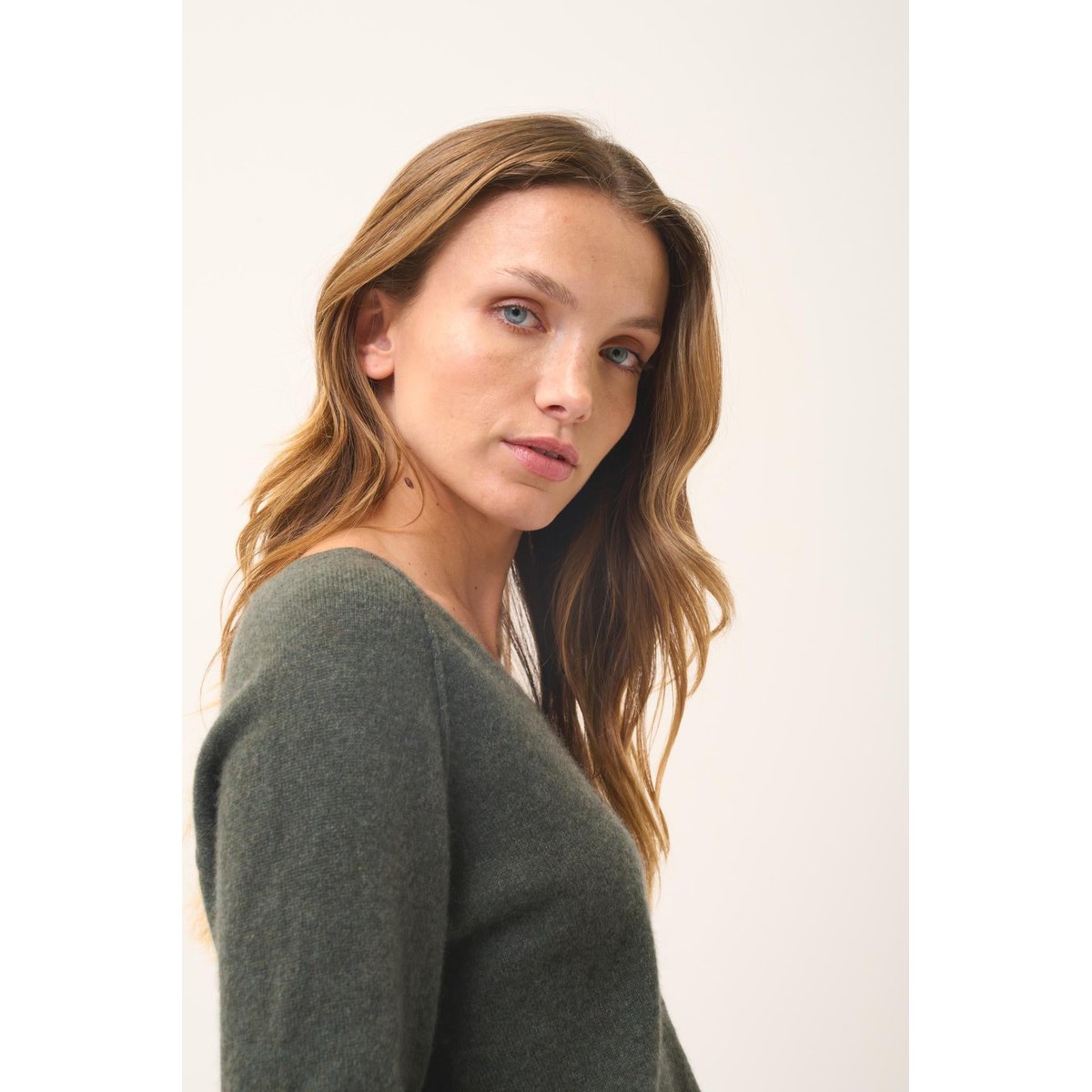 Pull Col V  Kaki Chiné Phoebe kaki chiné, JUST CASHMERE