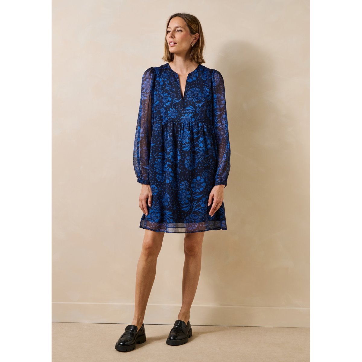 Robe courte à imprimé fleuri manches longues bleu, LA FEE MARABOUTEE