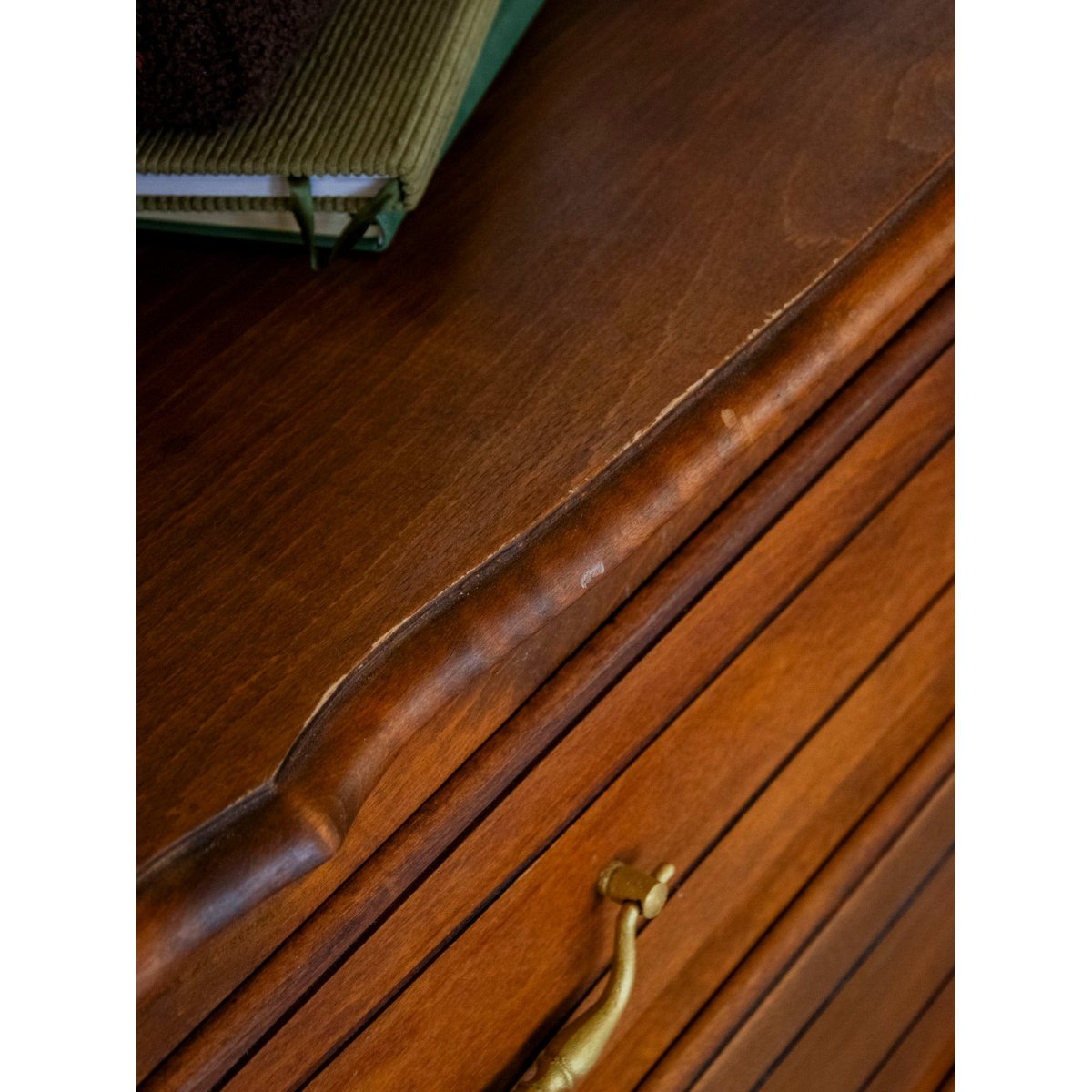 Commode en bois foncé Garance N°585 - Bon état bois foncé, DEBONGOUT