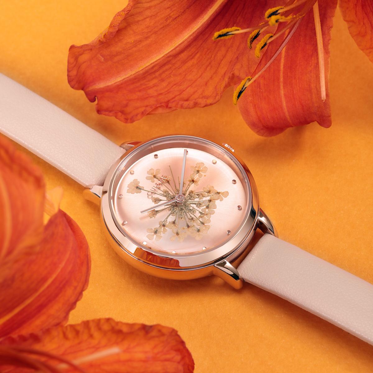 Montre Analogique En Acier Fleurette rose, OUI & ME