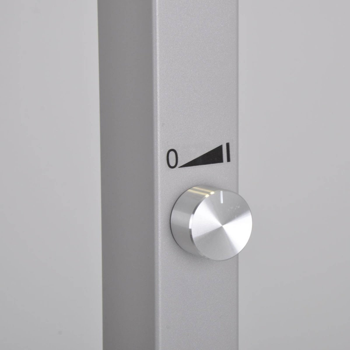 Lampadaires de bureau en aluminium moderneLED argent, blanc, ARCCHIO