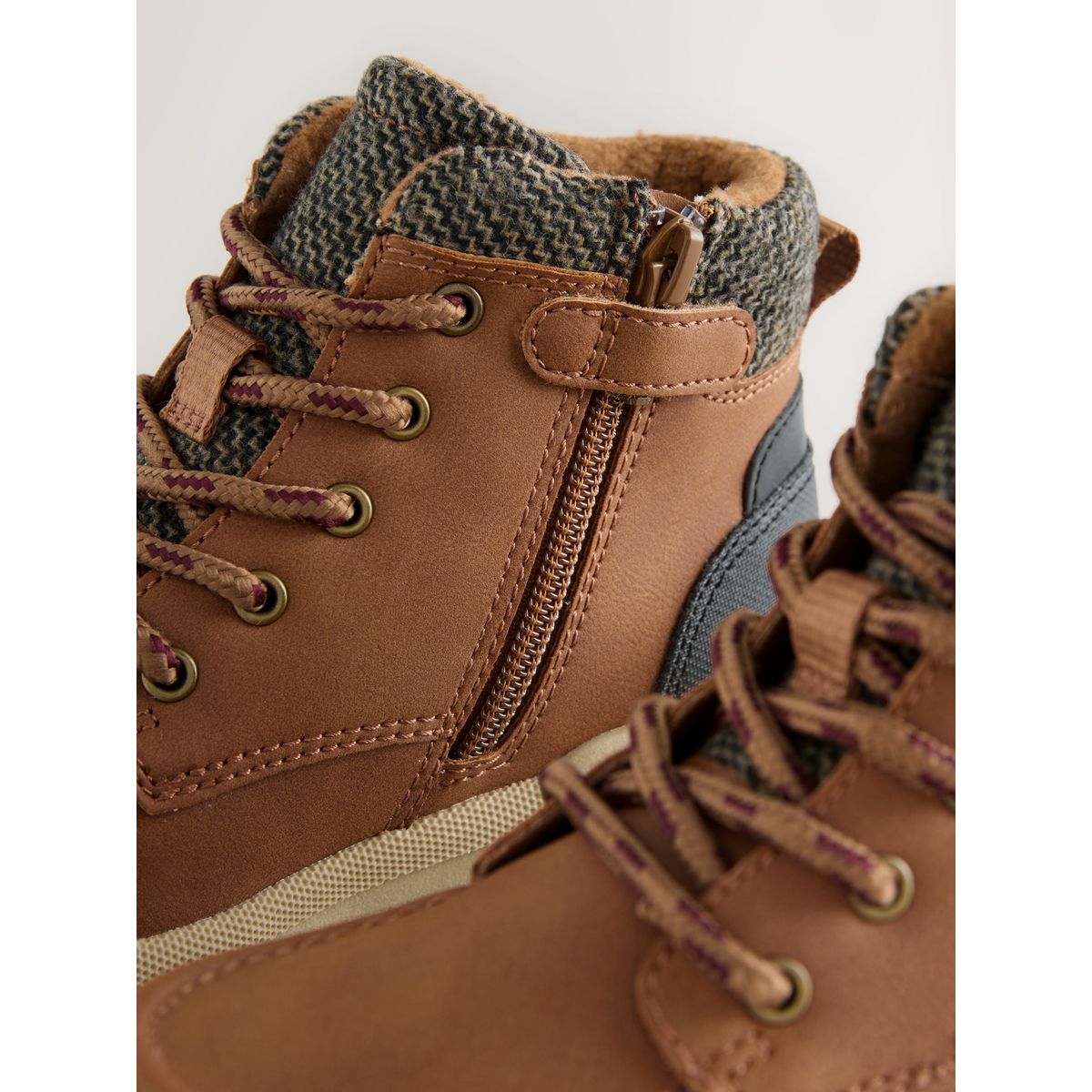 Bottines de marche à lacets marron fauve, NEXT