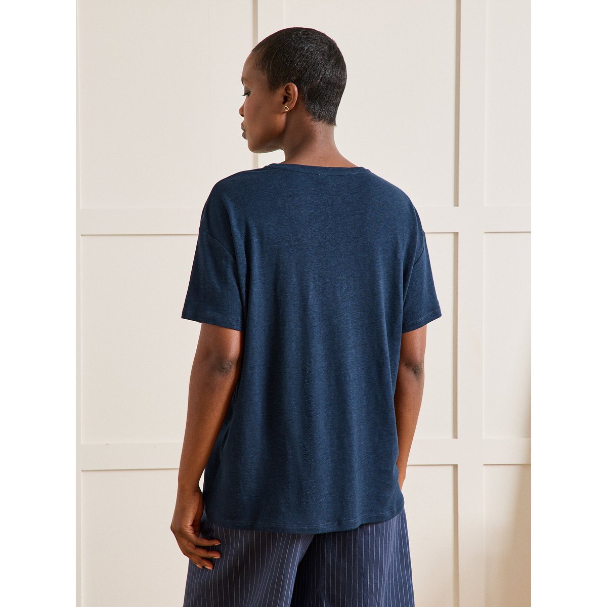 T-shirt col V  lin et viscose encre, CYRILLUS