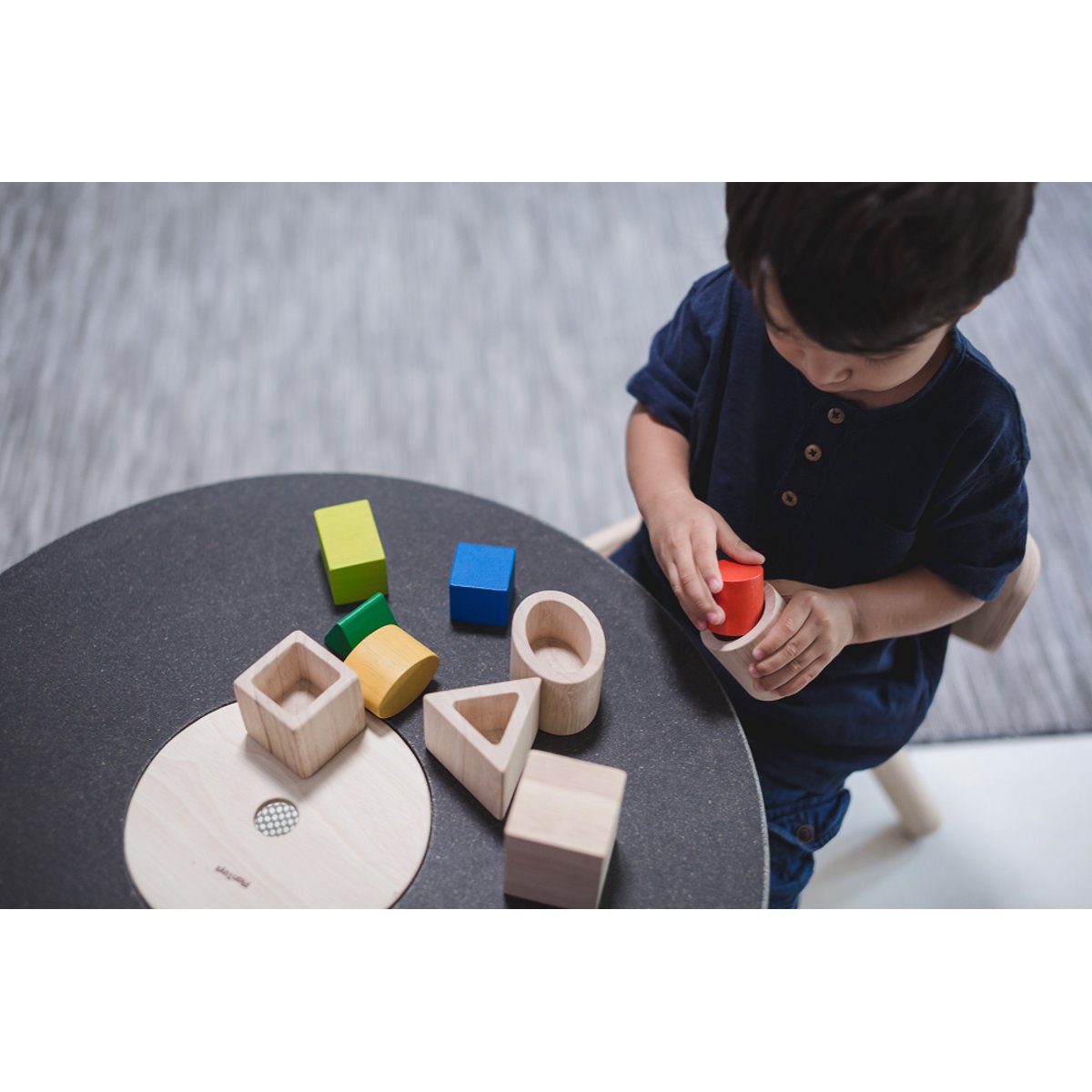 Formes géométriques à imbriquer beige, PLAN TOYS