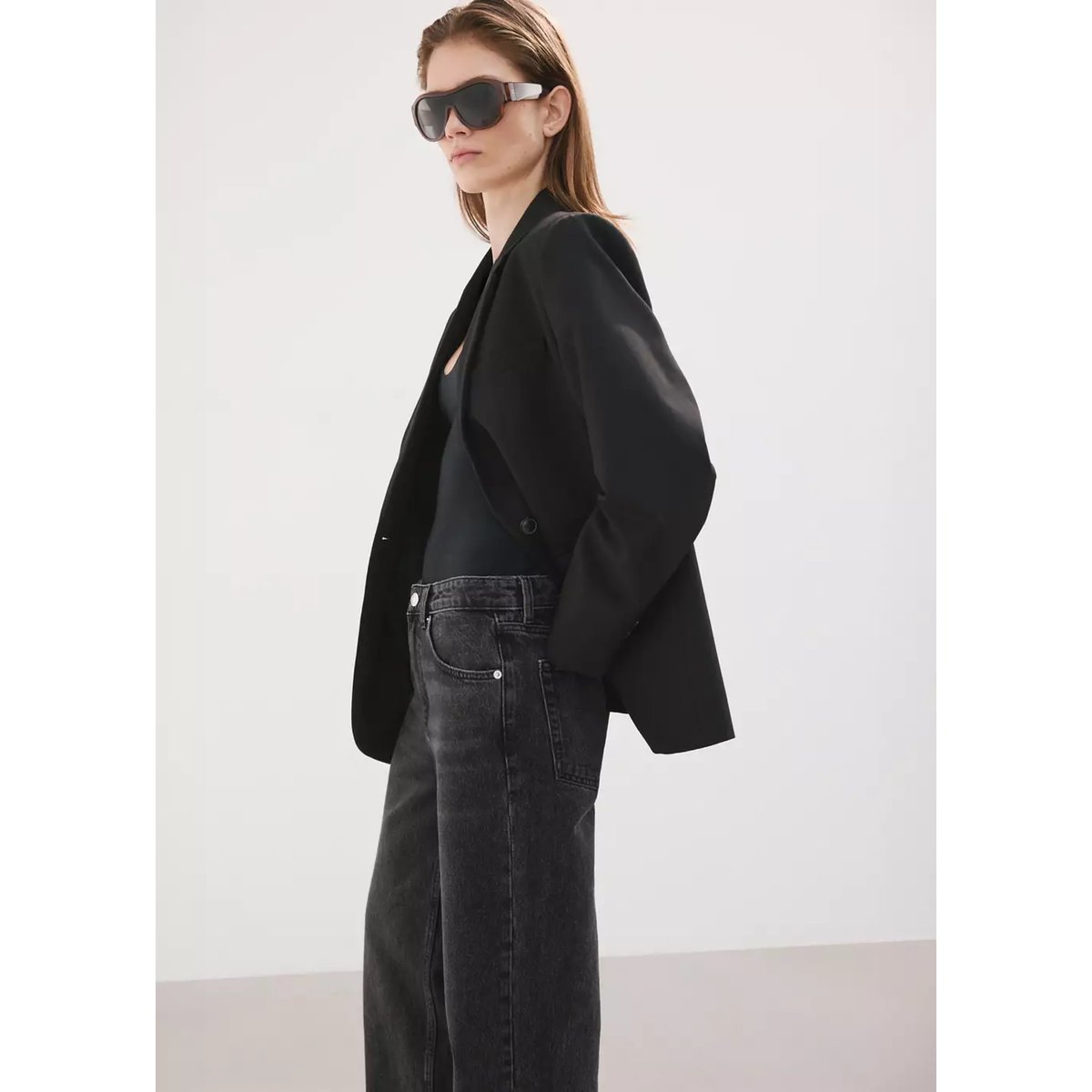 Jean droit taille basse black denim, MANGO