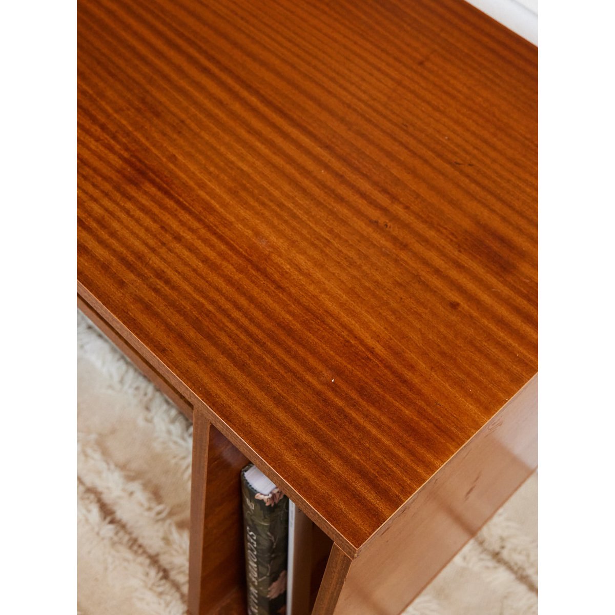 Bureau années 70 en bois Yvan N°537 - Bon état bois foncé, DEBONGOUT