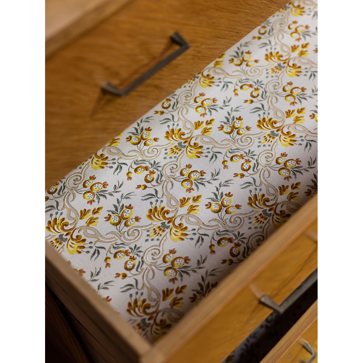 Superbe commode scandinave Olga N°1131 - Bon état bois clair, DEBONGOUT