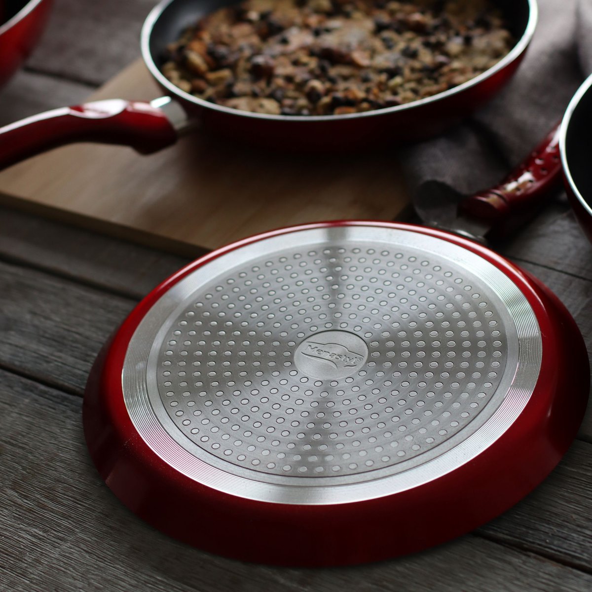 Crêpière 26 cm en aluminium, CERISE rouge, MENASTYL