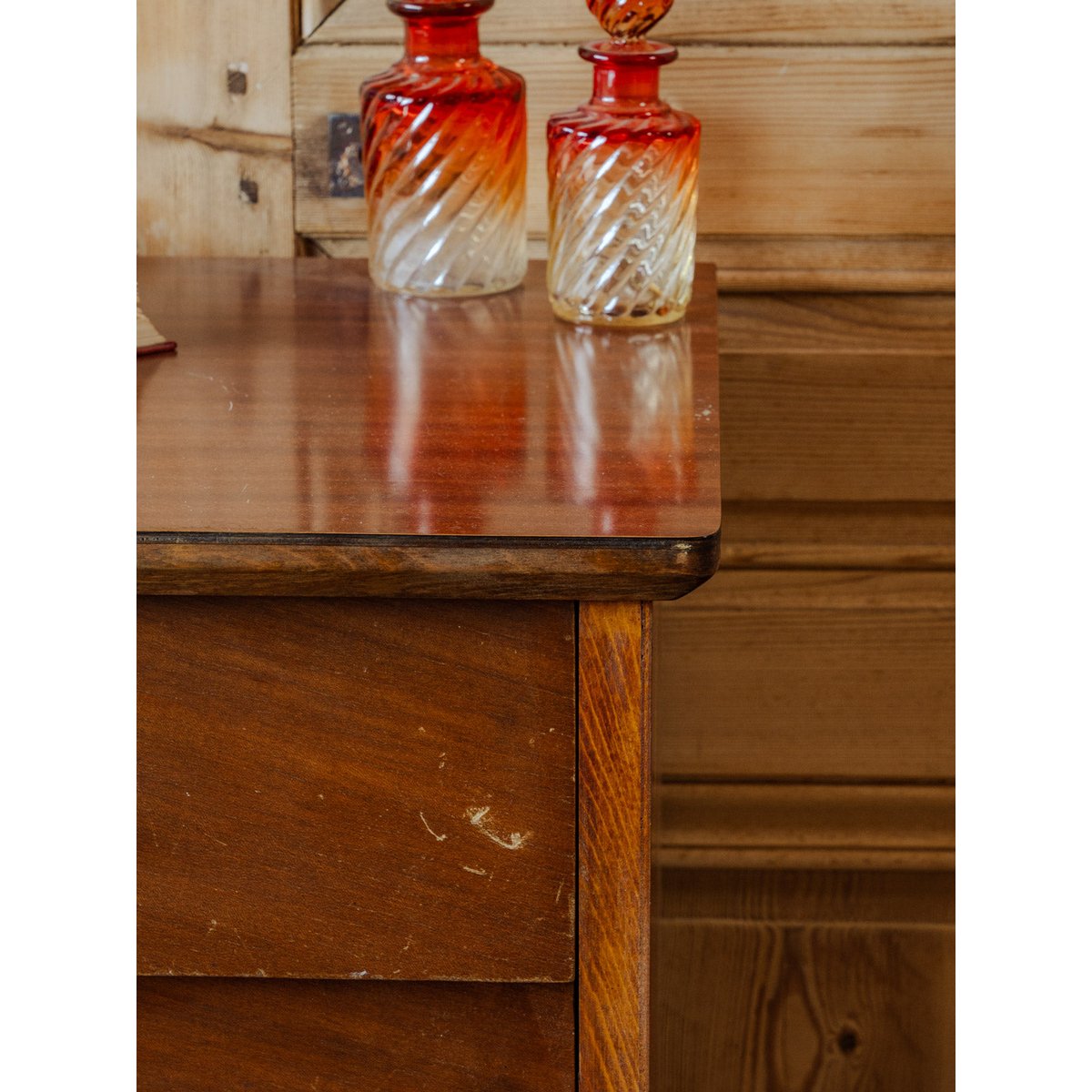 Chiffonnier en bois Valery N°94 - Bon état bois foncé, DEBONGOUT