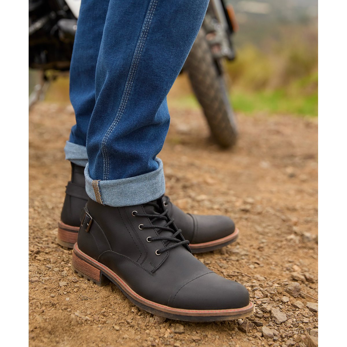 Bottines Armée Cuir Boucle et Glissière Semelle Crampons noir, JOE BROWNS