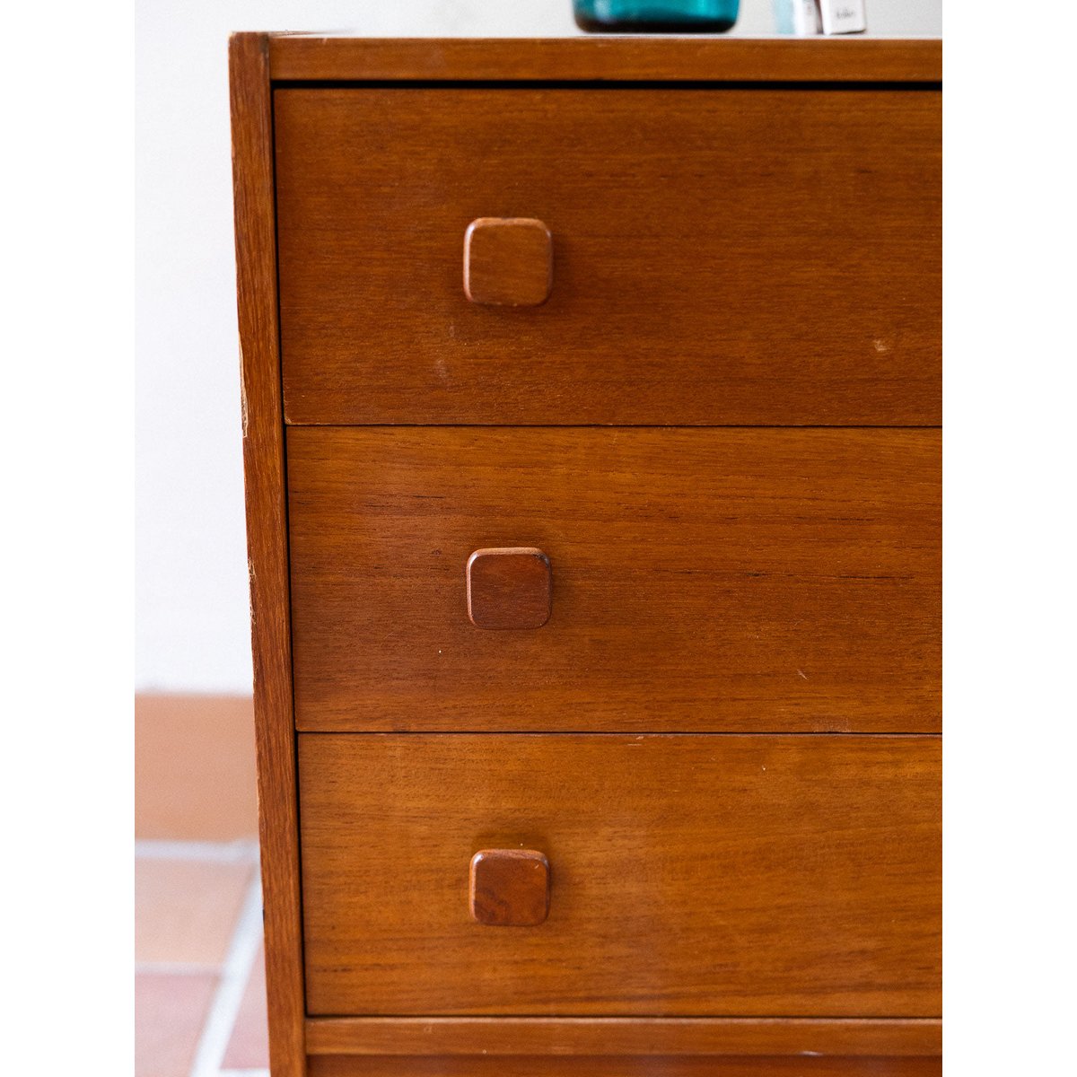 Commode aux poignées carrées Olga N°1058 - Bon état marron, DEBONGOUT